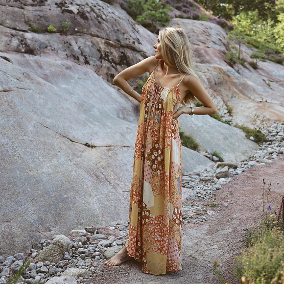 ✨SALE✨NWT Spell & The Gypsy Freda Strappy Maxi Dress Size Large - Picture 5 of 16